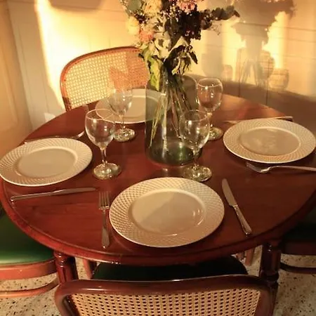 Elegant Avec Balcon Centre * Κάννες