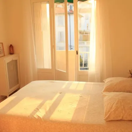 Elegant Avec Balcon Centre Apartamento Cannes