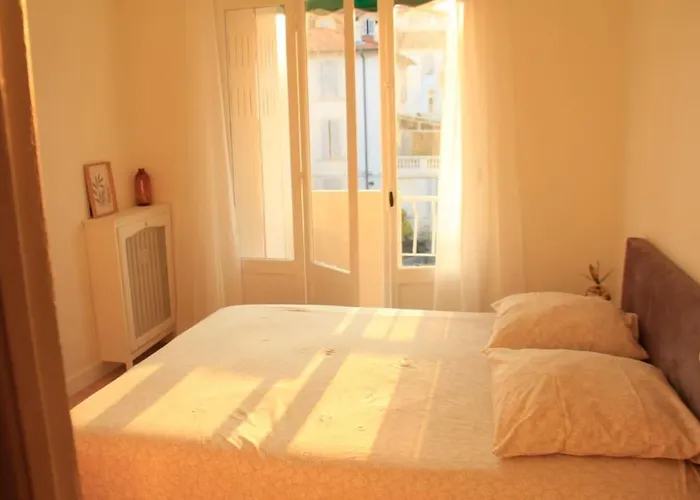 Elegant Avec Balcon Centre Апартаменты Канны